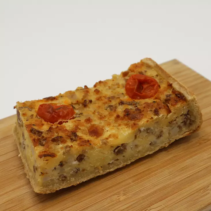 KINKKU-SALAMIPIIRAKKAPALA - Pasteijat, Piirakat ja Salaatit - 322 - 1