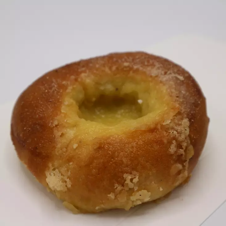 VOISILMÄPULLA - Pullat ja pitkot - 247 - 1