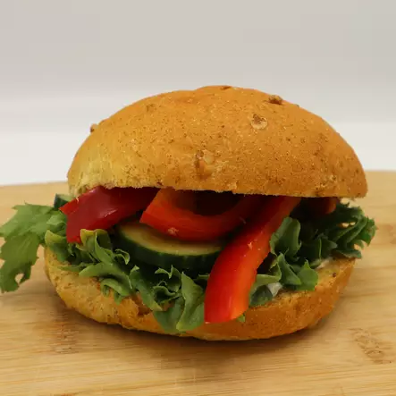 KASVISSÄMPYLÄ - Täytetyt patongit ja Sämpylät - 798 - 1